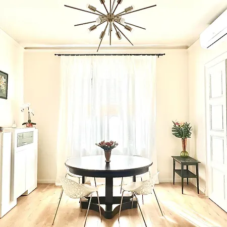 Brand New Parliament Designer Smarthome For 4 Ppl Appartement *